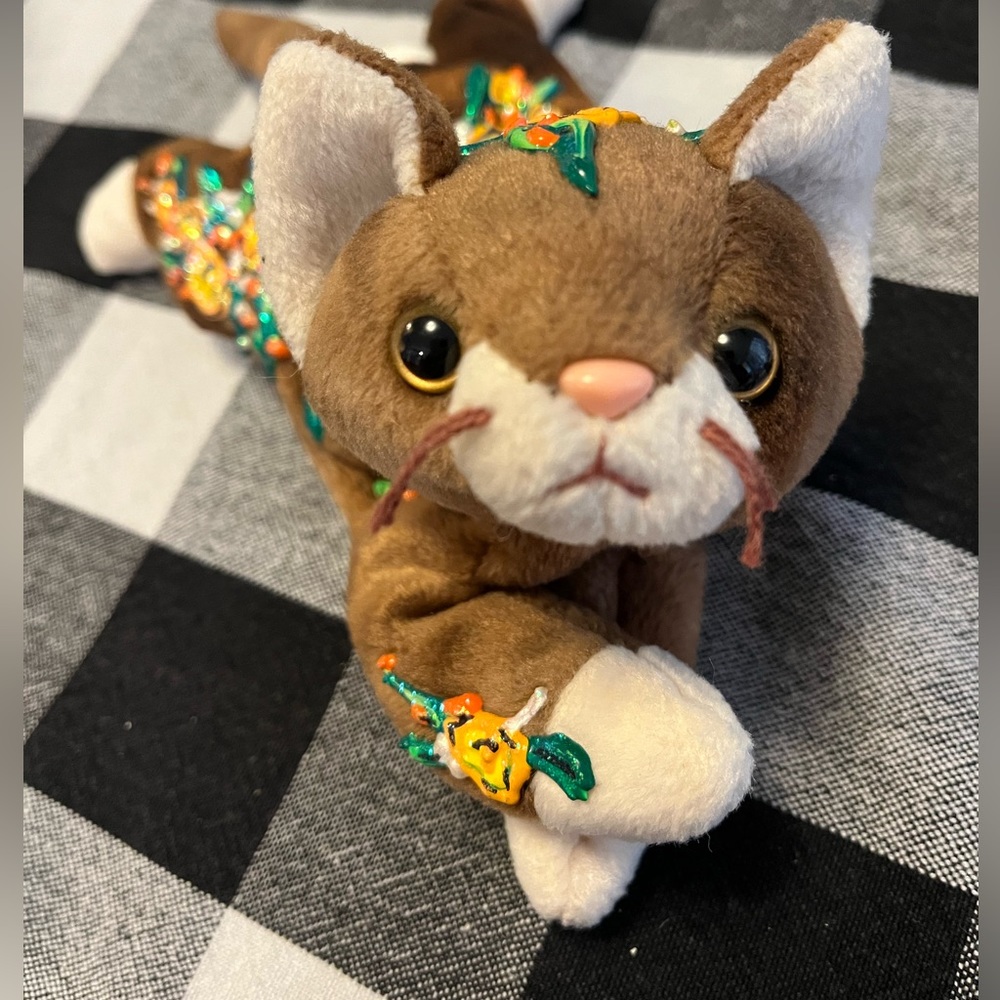 Super cute TY beanie baby. 1997 Pounce. From craft fair. Hand painted.
